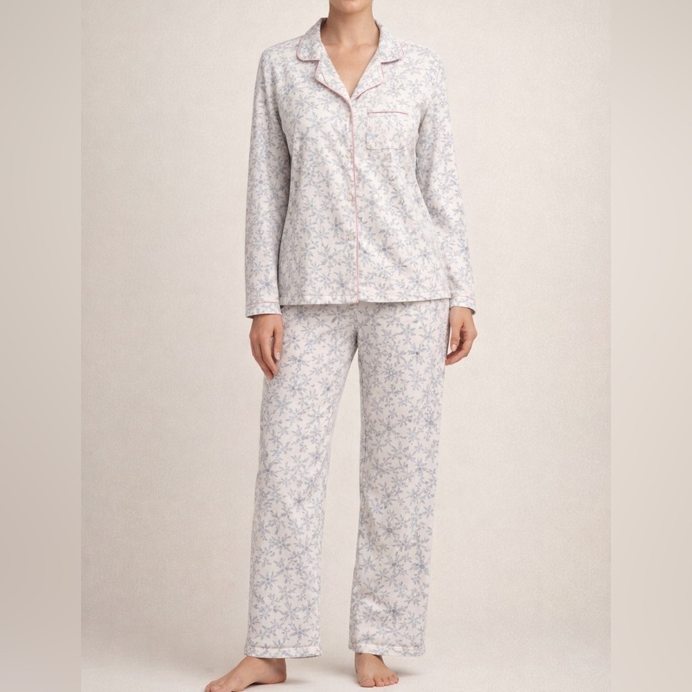 Classic snowflake Print Long-Sleeve Pajama Set - White & Light Blue MEDIUM